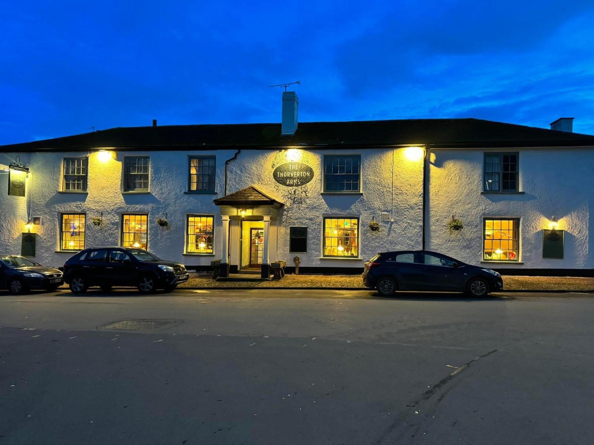 Thorverton Arms Hotel Ексетър Екстериор снимка